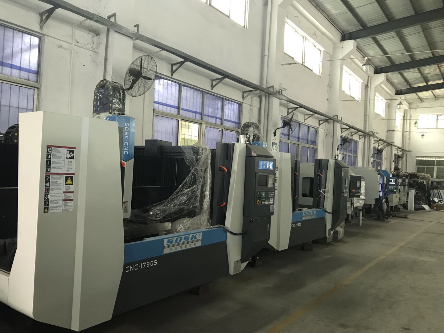 CNC加工中心、雕銑機(jī)和精雕機(jī)三者的區(qū)別有那些